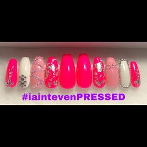 Custom Press on Nails ‼️‼️‼️💅🏾🙋🏾‍♀️😊